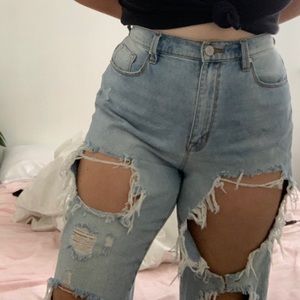BDG URBAN OUTFITTERS MOM HIGH RISE JEANS 🌙✨